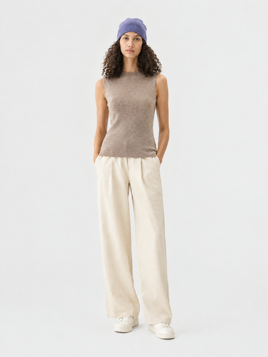 Mock-neck knit vest