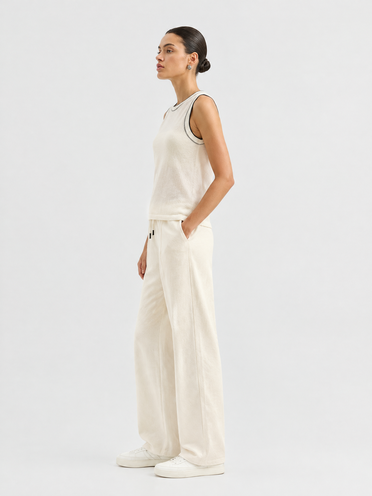 Contrast-trim cashmere-blend knit vest — Side view