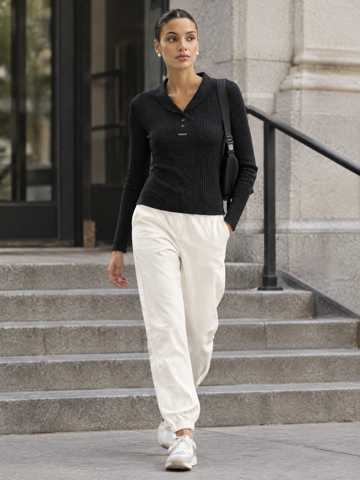 Cashmere knit jogger pants — Lifestyle scene