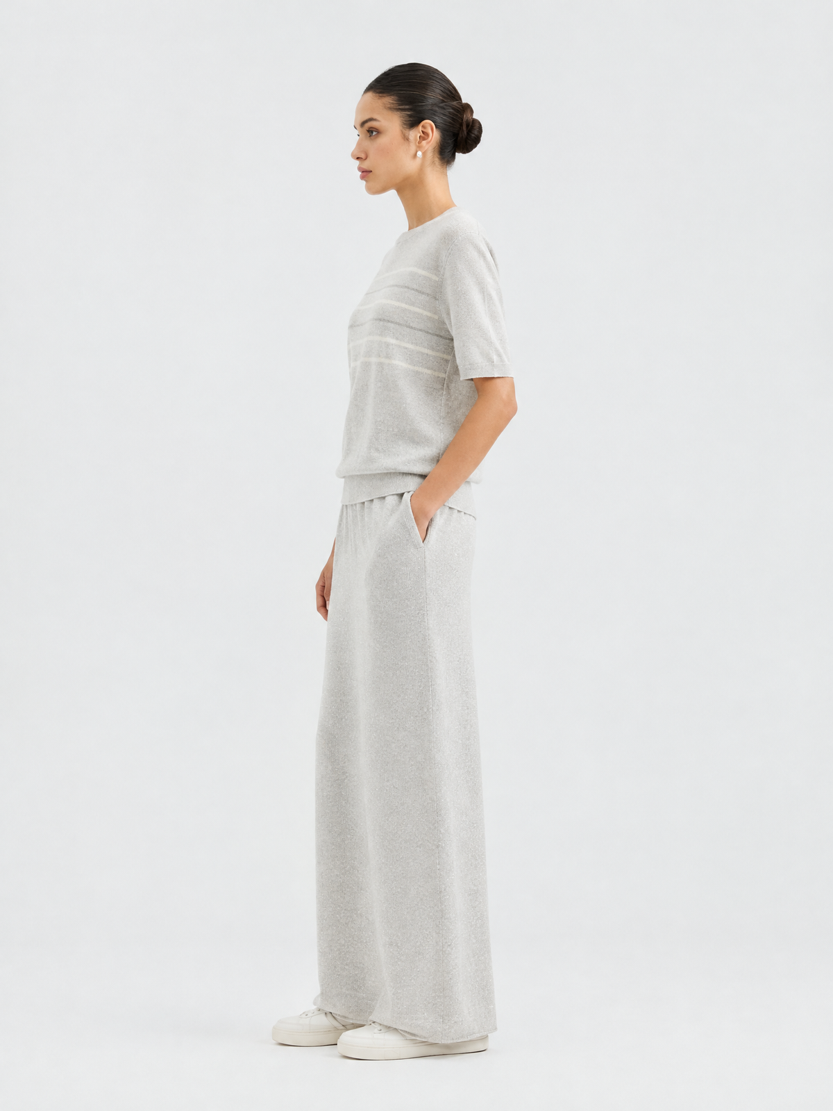 Knit midi skirt — Side view